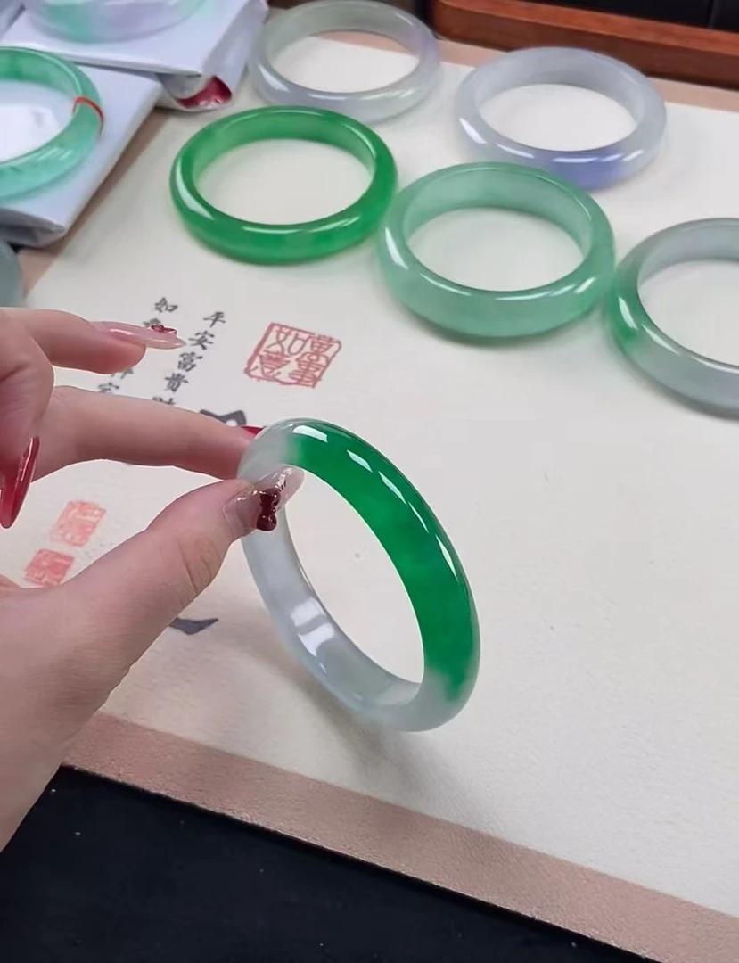 高档手镯冰透美人镯（直播专享链接）