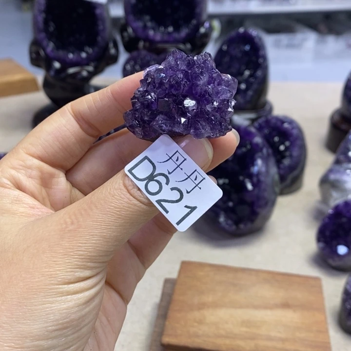 木***木未镶嵌水晶大型摆件（非配饰）