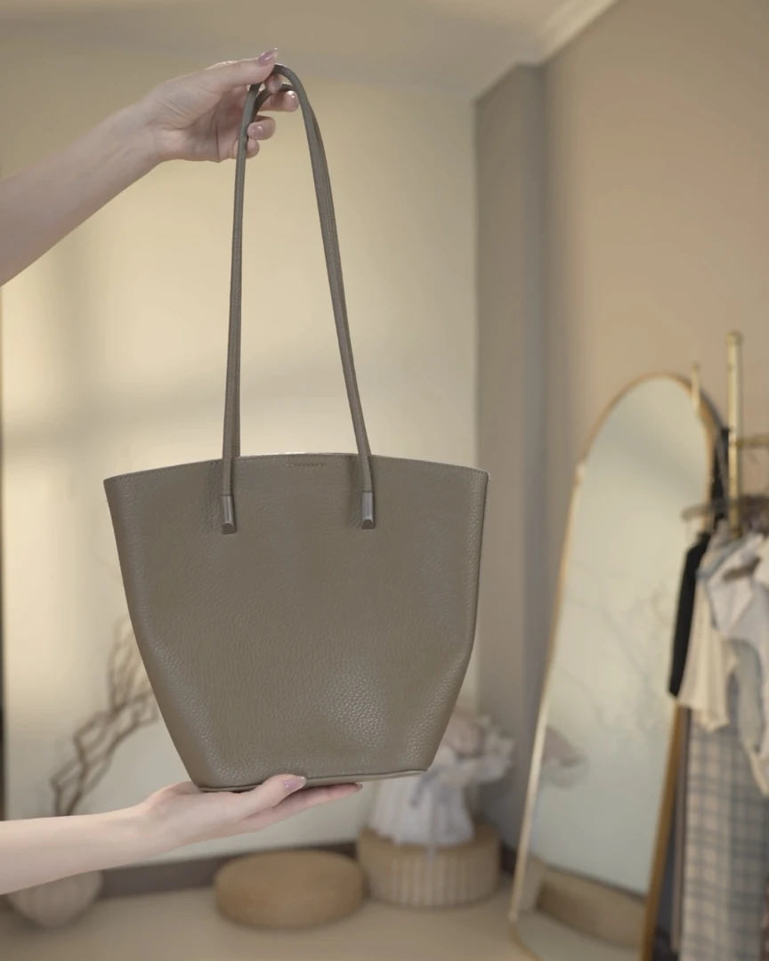 韩版简约荔枝纹时尚通勤百搭经典水桶包