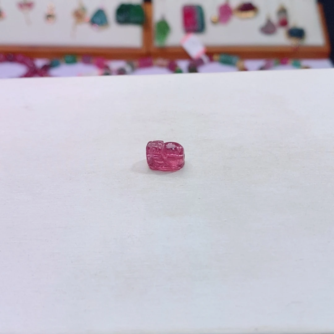 单颗貔貅m未镶嵌碧玺