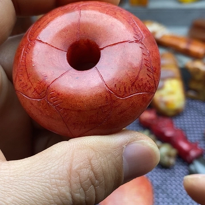 未镶嵌蛇纹石玉颈饰