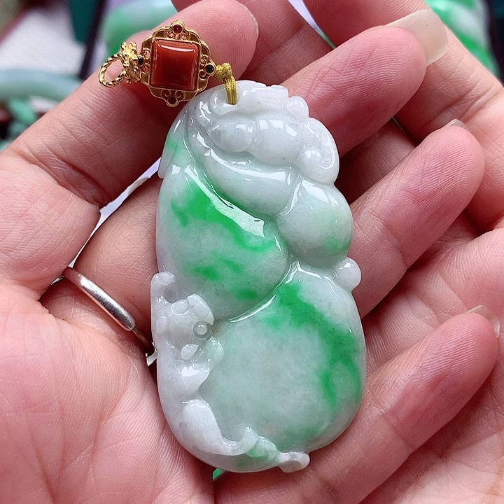 翡翠银S925镶嵌颈饰翡翠