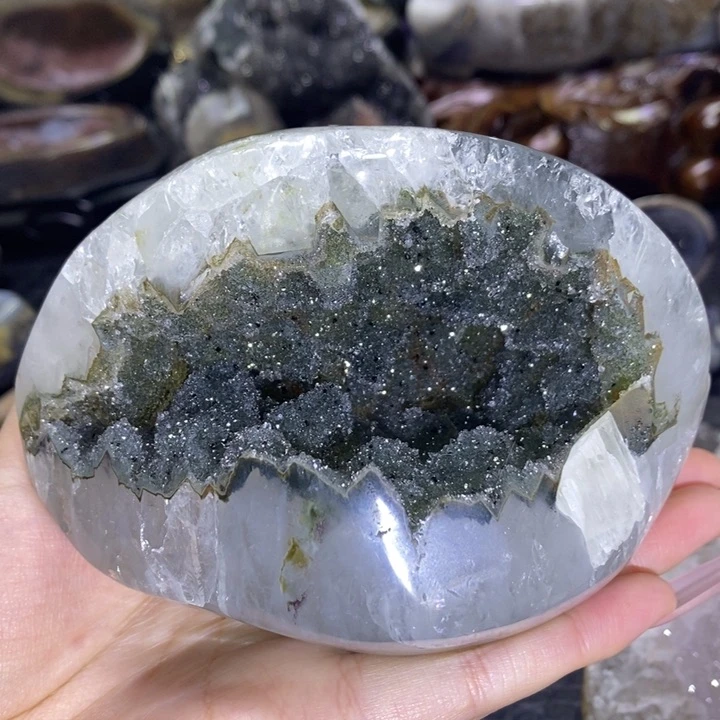 未镶嵌珠宝半成品紫晶绿芽软奇石洞