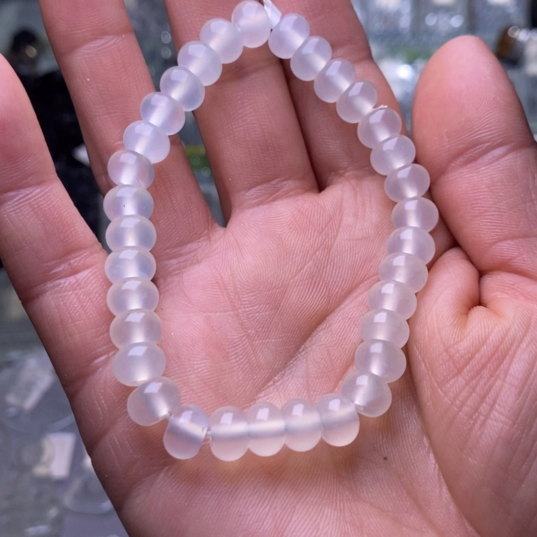 蛇纹石玉颈饰未镶嵌，