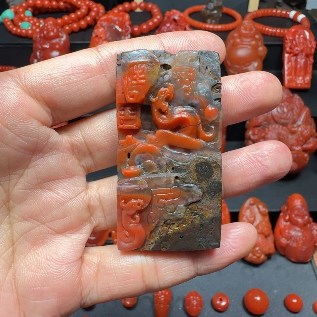 南红玛瑙挂件未镶嵌