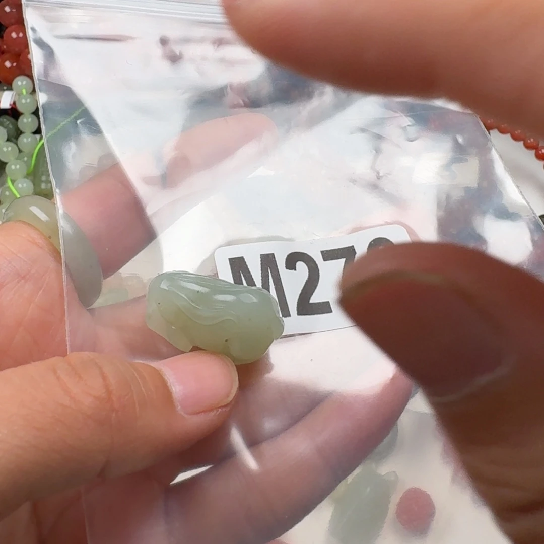 和田玉未镶嵌珠宝奇石