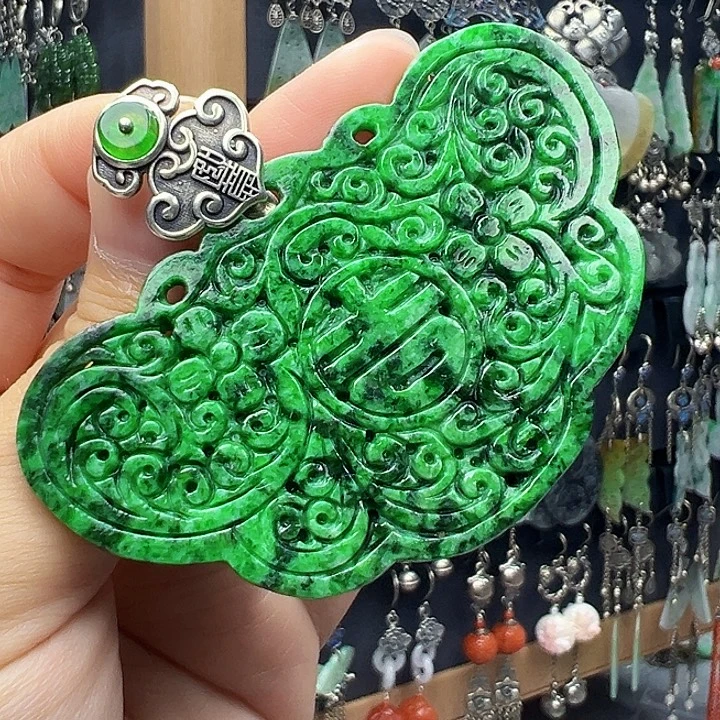 浅***思翡翠银S925镶嵌耳饰