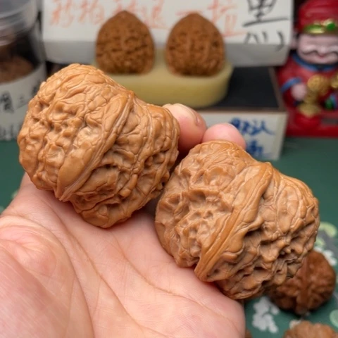 【闪购商品】文玩核桃把件44门墩
