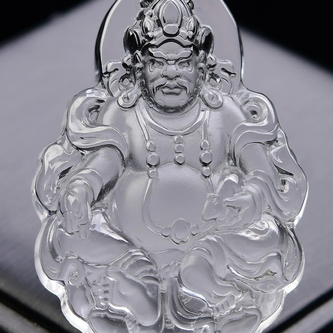 天然巴西白水晶财神吊坠，规格:62*43*14mm，重64.7g