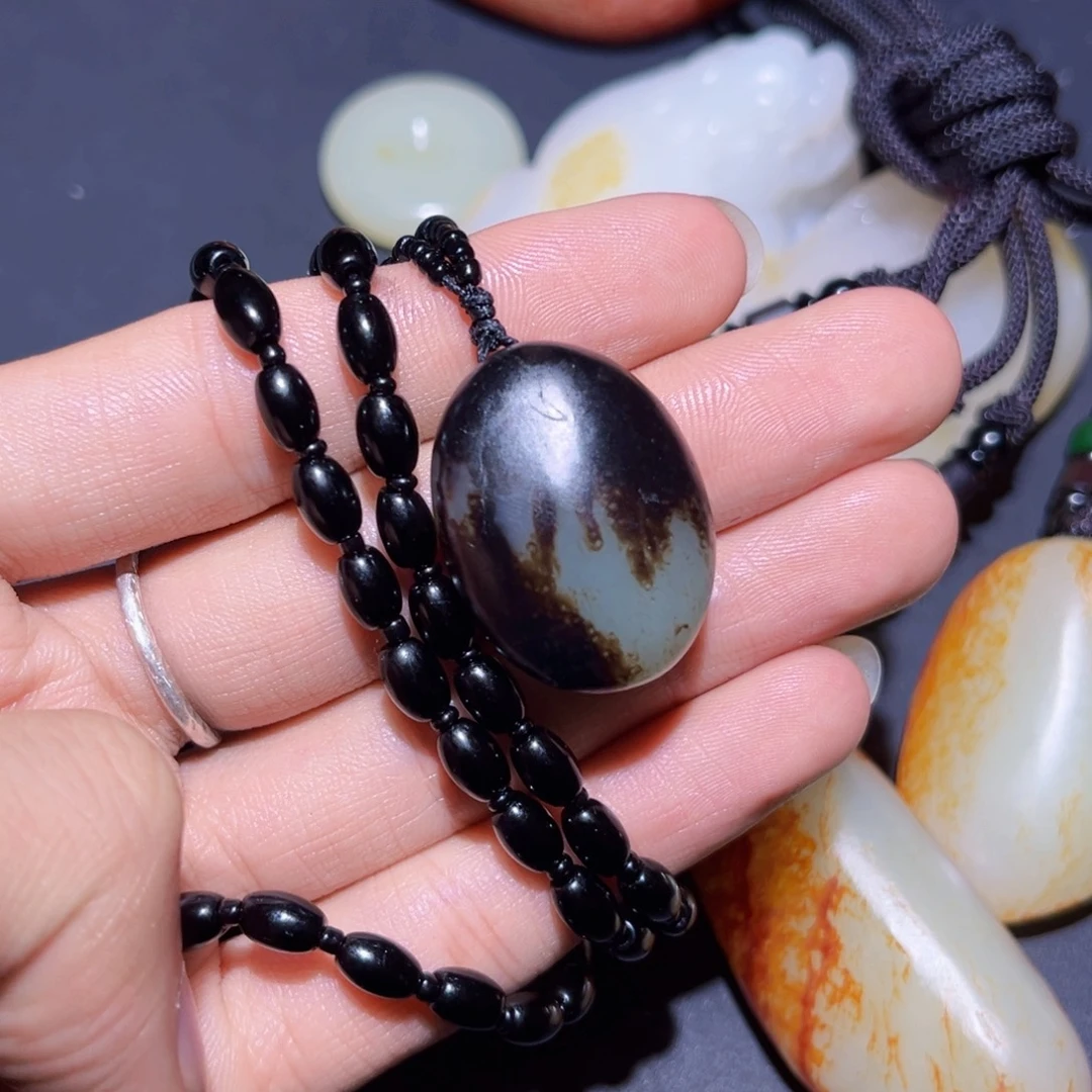 和田玉未镶嵌珠宝奇石