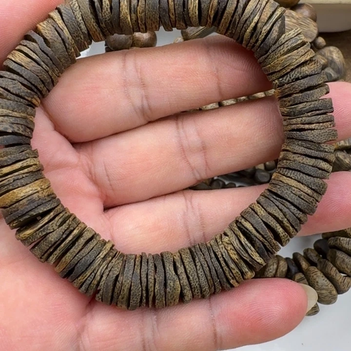 好***生沉香手串乌身手串19克