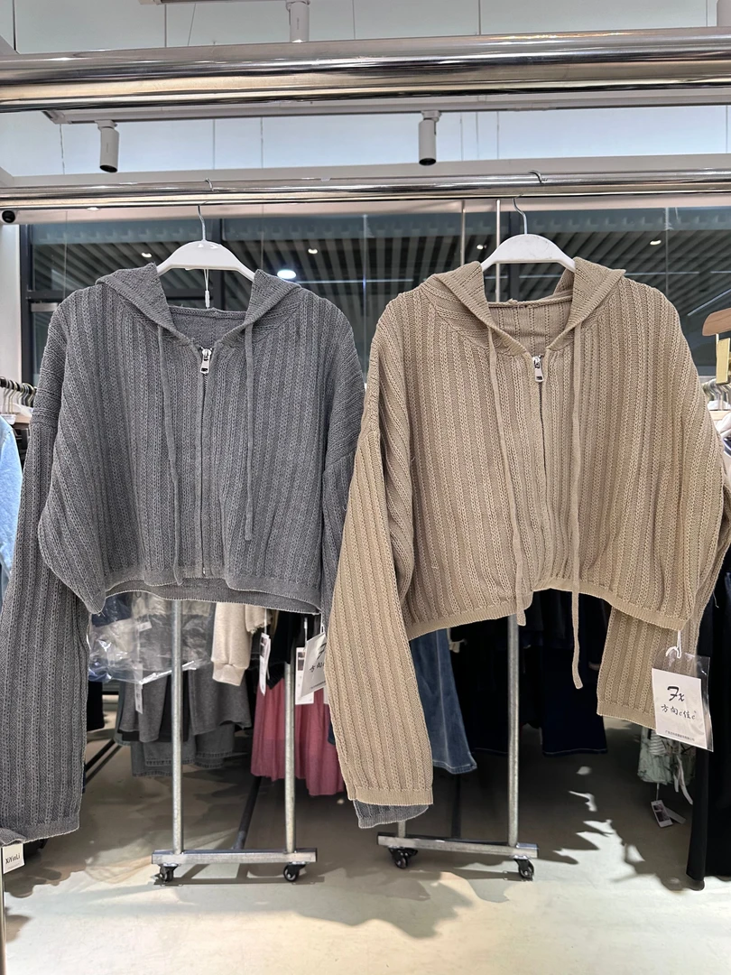 Q60589春秋新款连帽休闲纯色短款针织衫外套