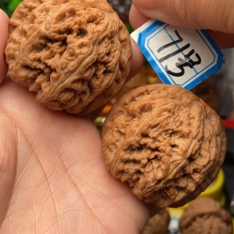 文玩核桃吊坠粗筋48.7