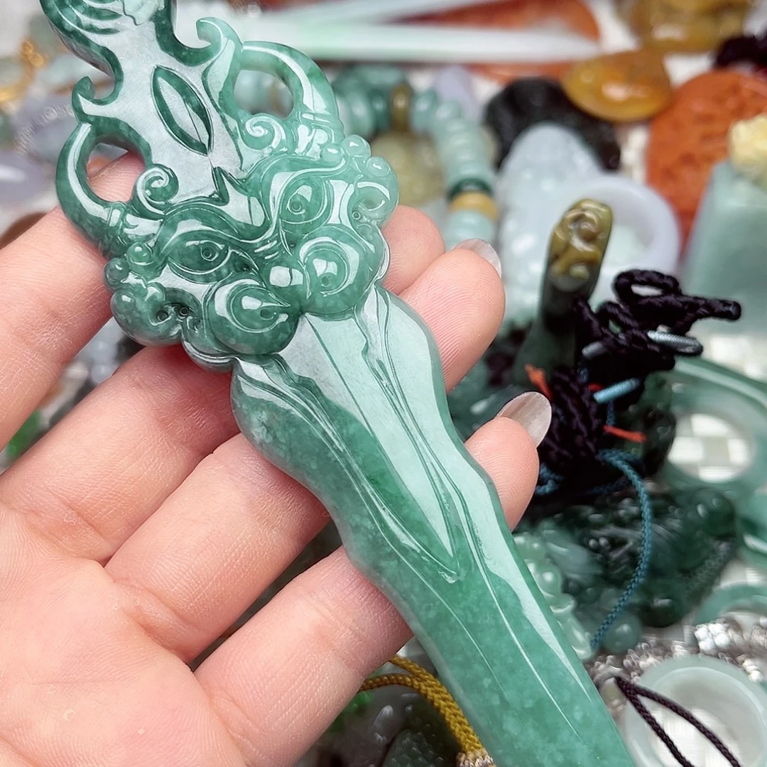 翡翠未镶嵌颈饰双十一