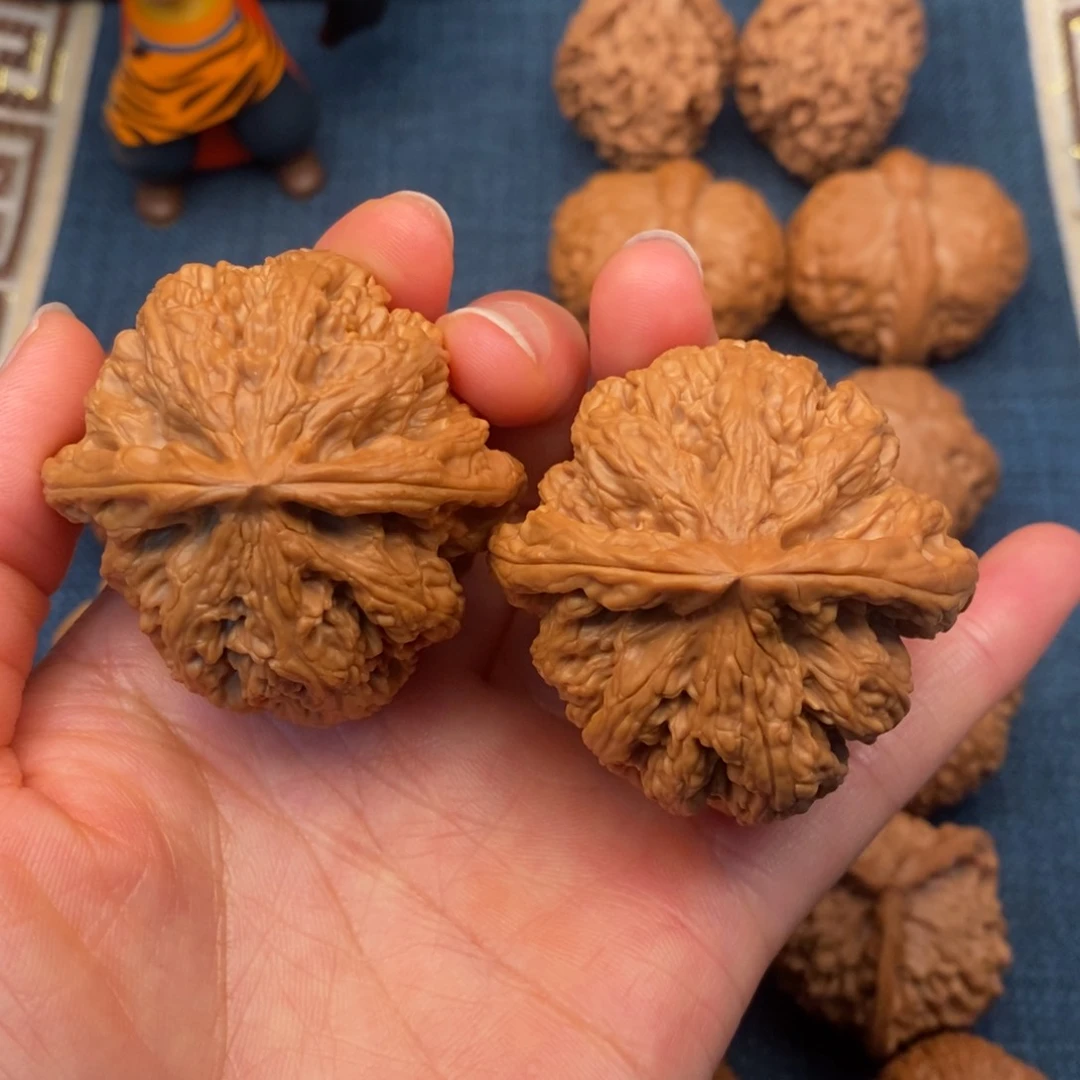 文玩核桃把件47全品毕业球粗筋