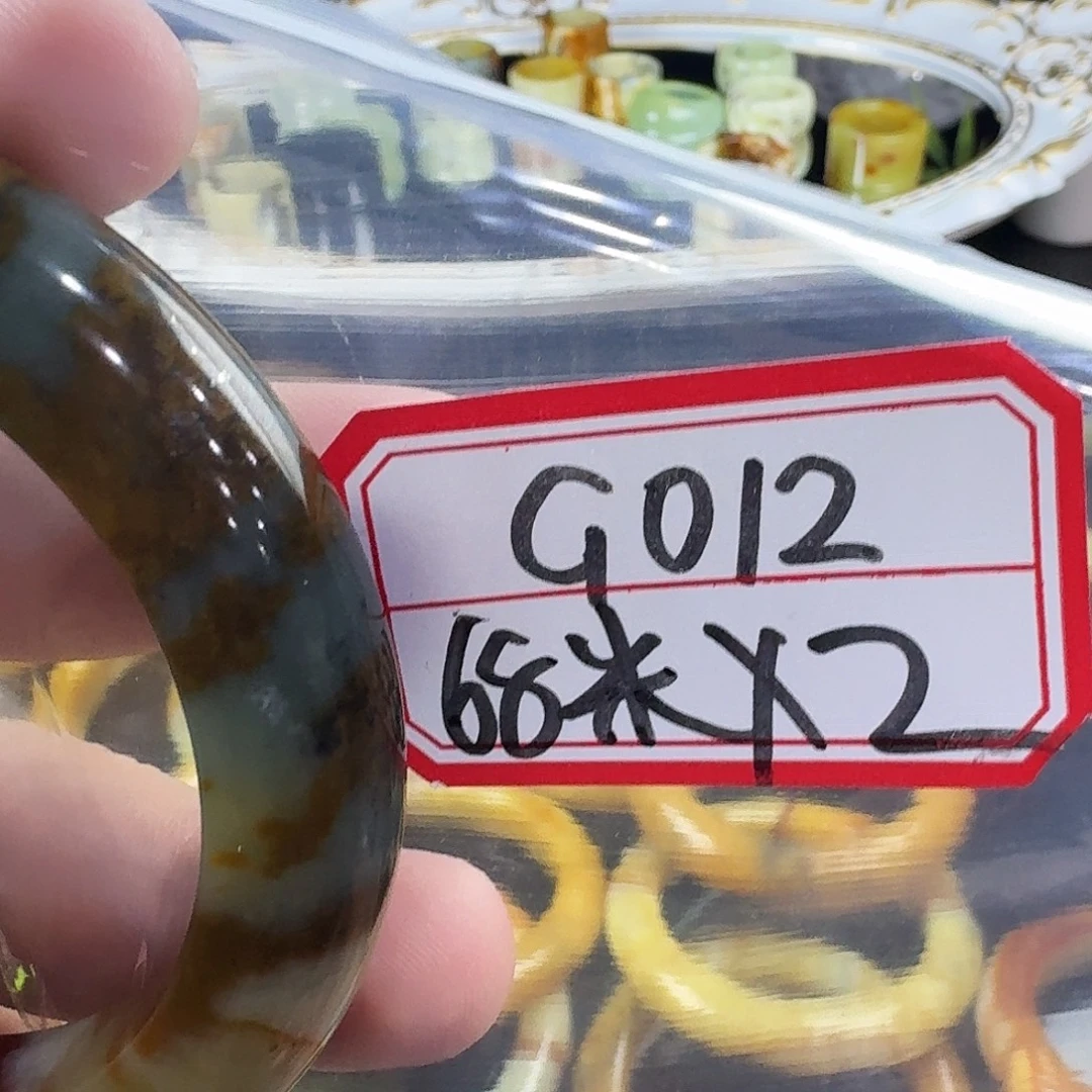 东***月蛇纹石玉合金戒指