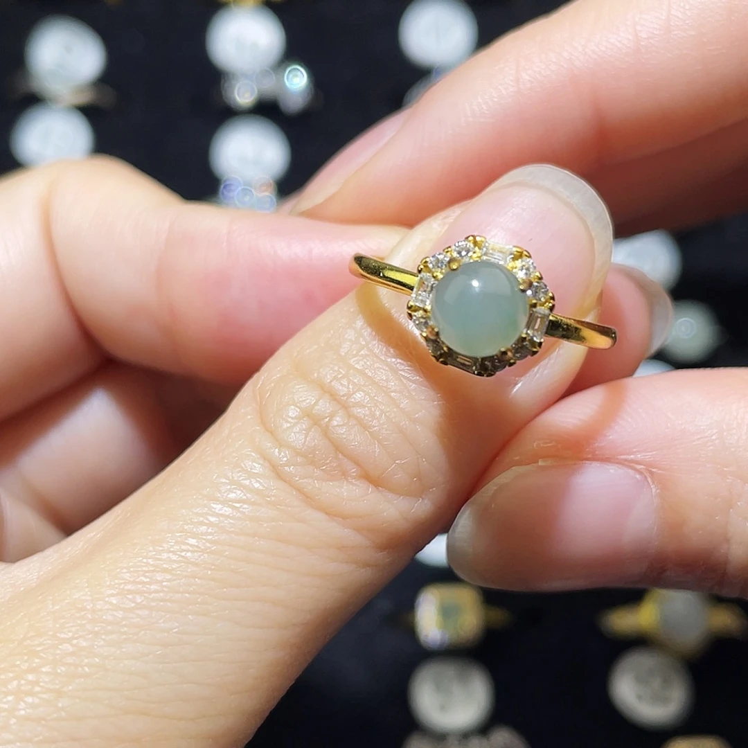 翡翠未镶嵌戒指戒指