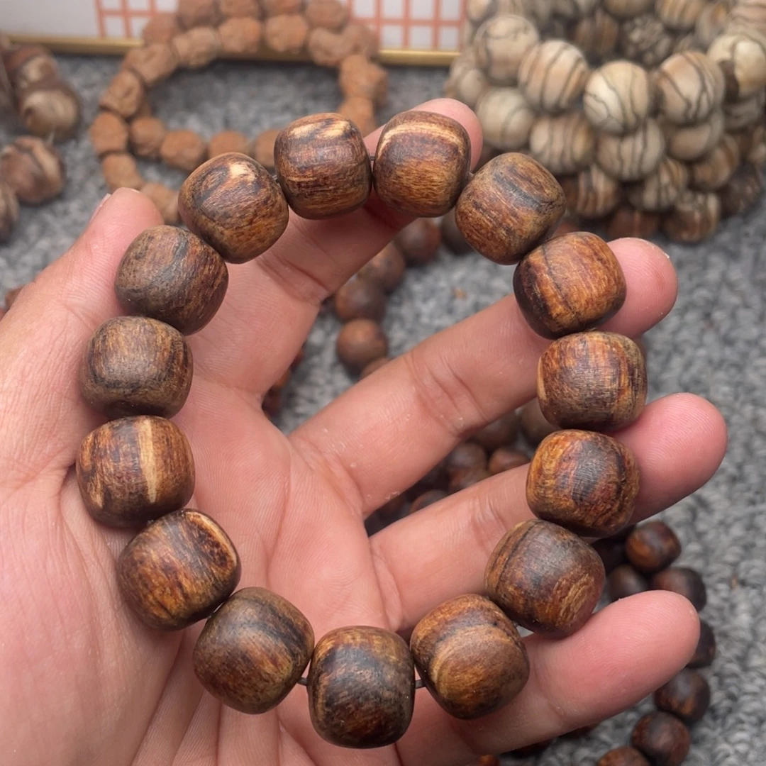 贡木贡木15.16老型夹白