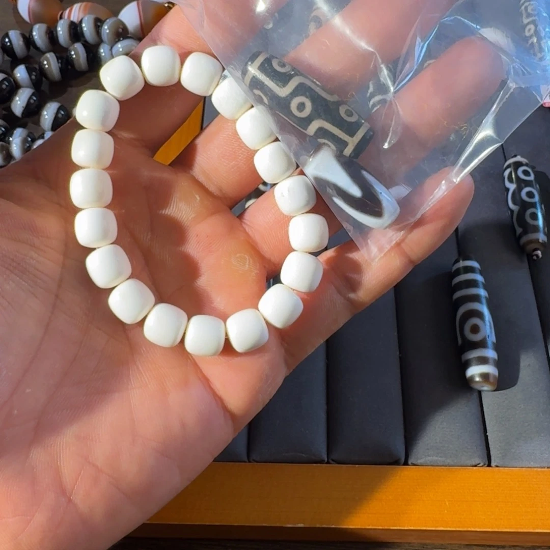 玛瑙/玉髓颈饰未镶嵌快**平两个手串