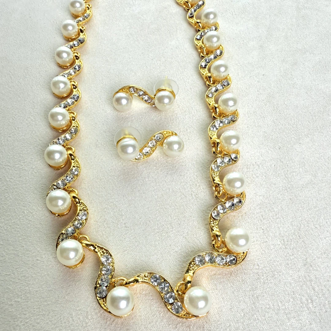 铜合金仿水晶项链 新款时尚Siwaruski مەرۋايىت بىرتو