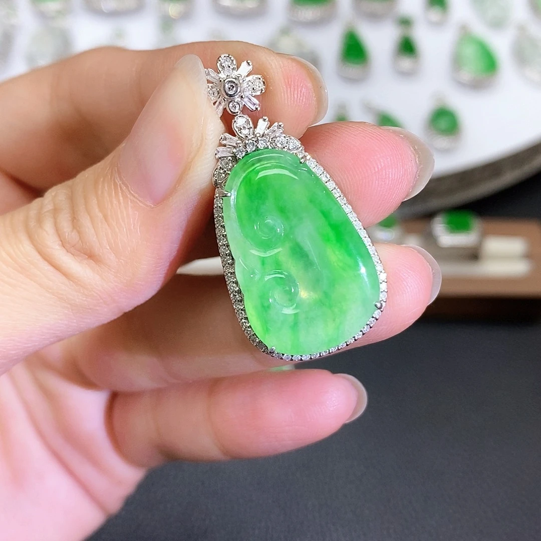 翡翠18K金镶嵌吊坠(不含链)