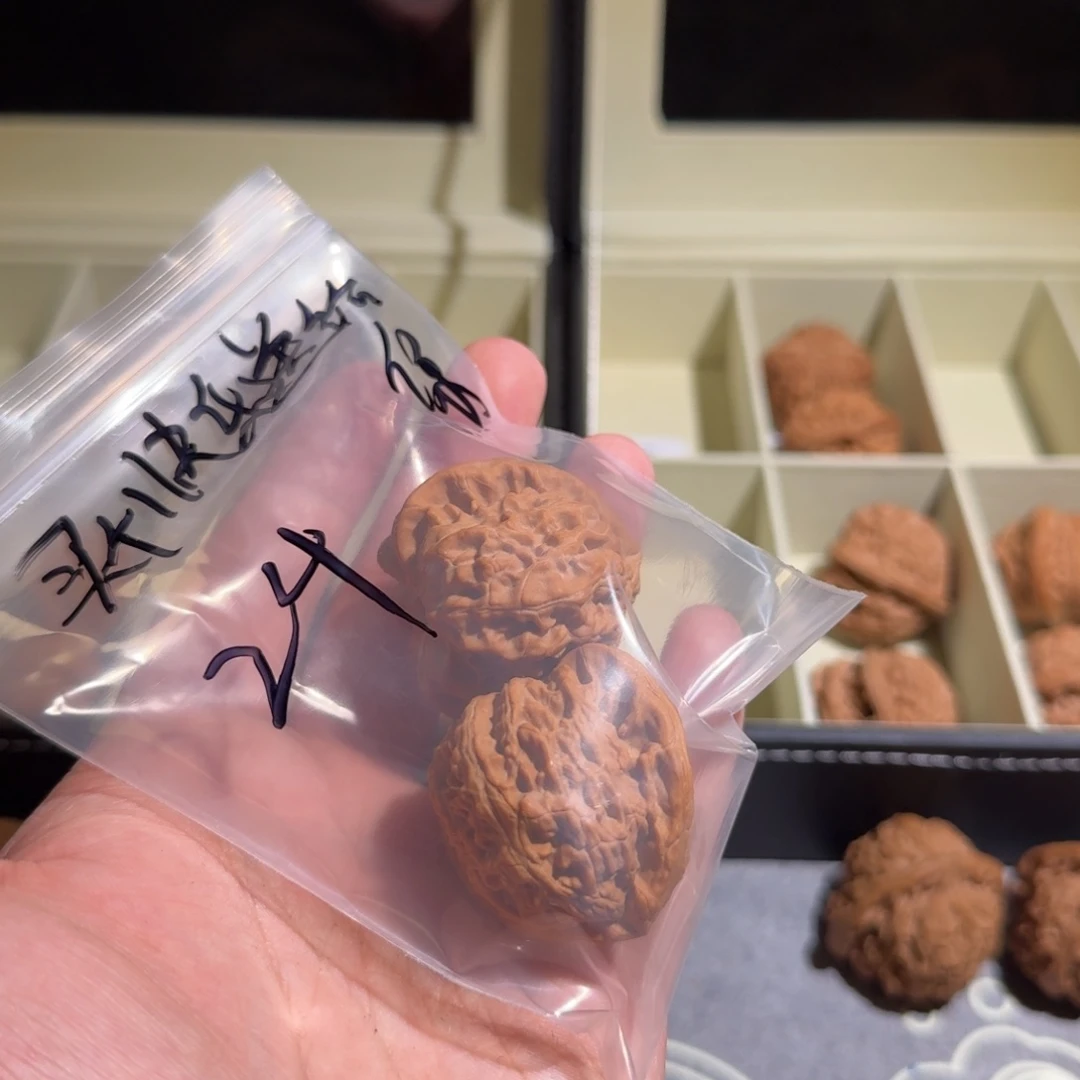 买***你大叶紫檀（黑酸枝木类）