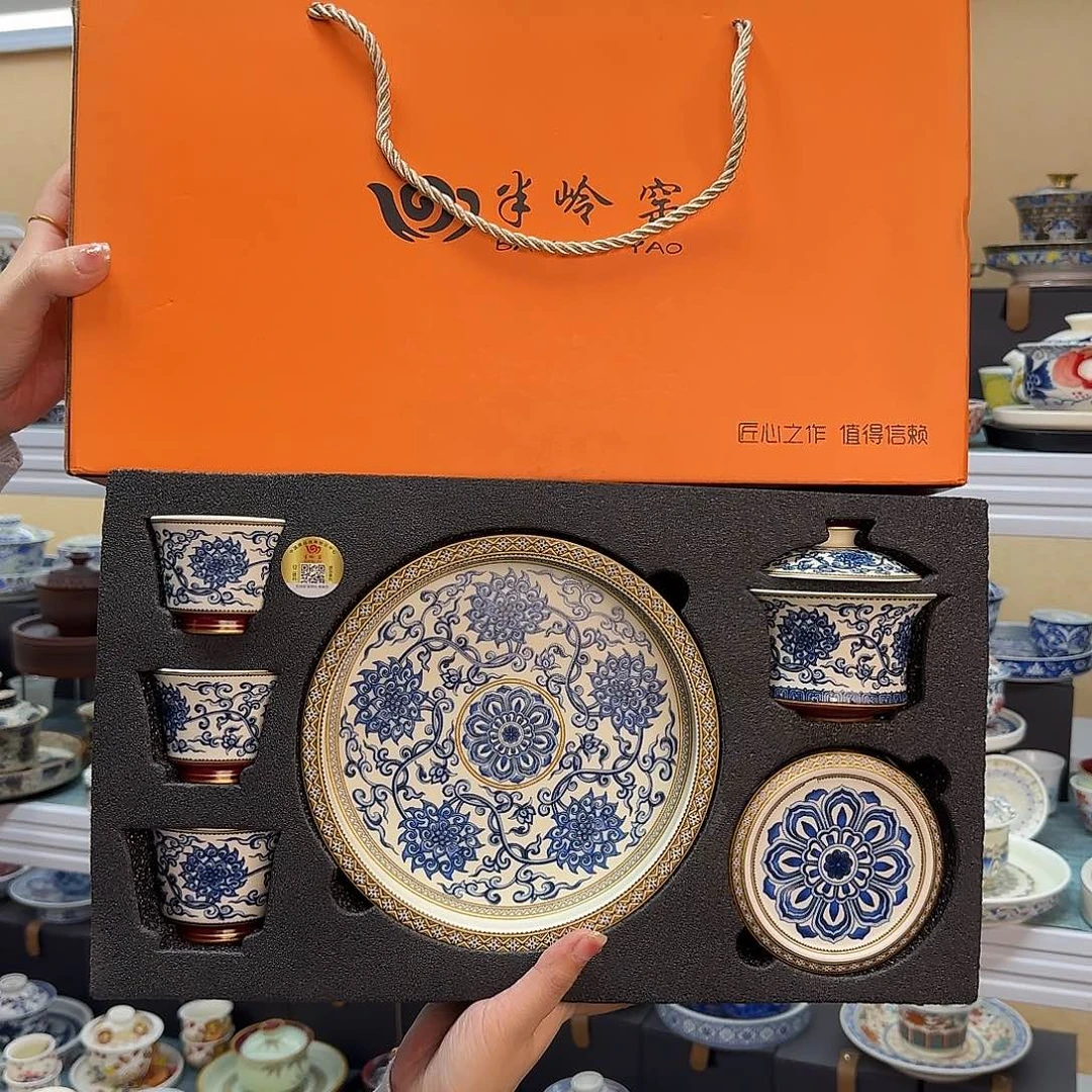 我们都在等你呢啊哈哈