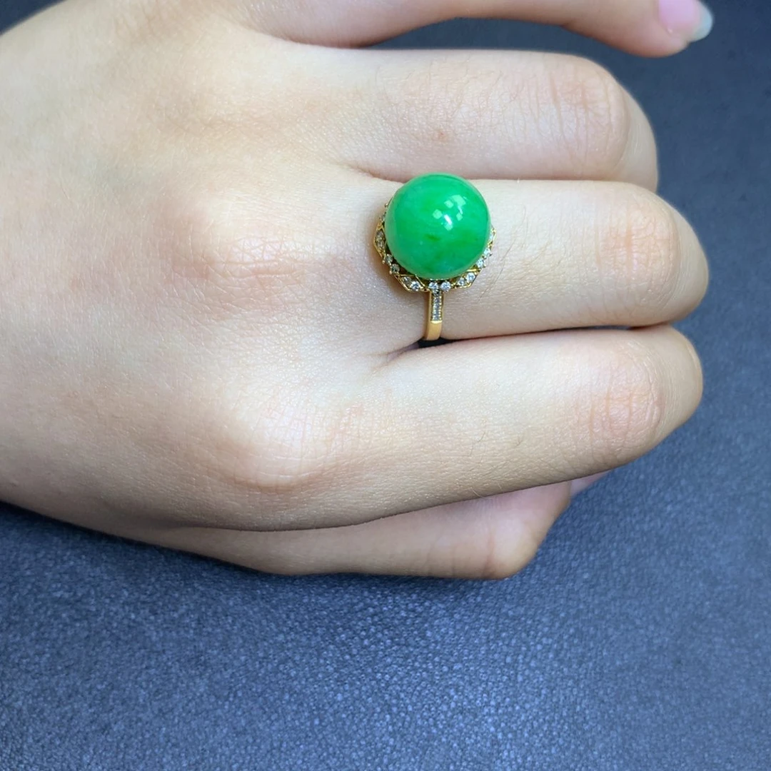 翡翠颈饰18K金镶嵌翡翠