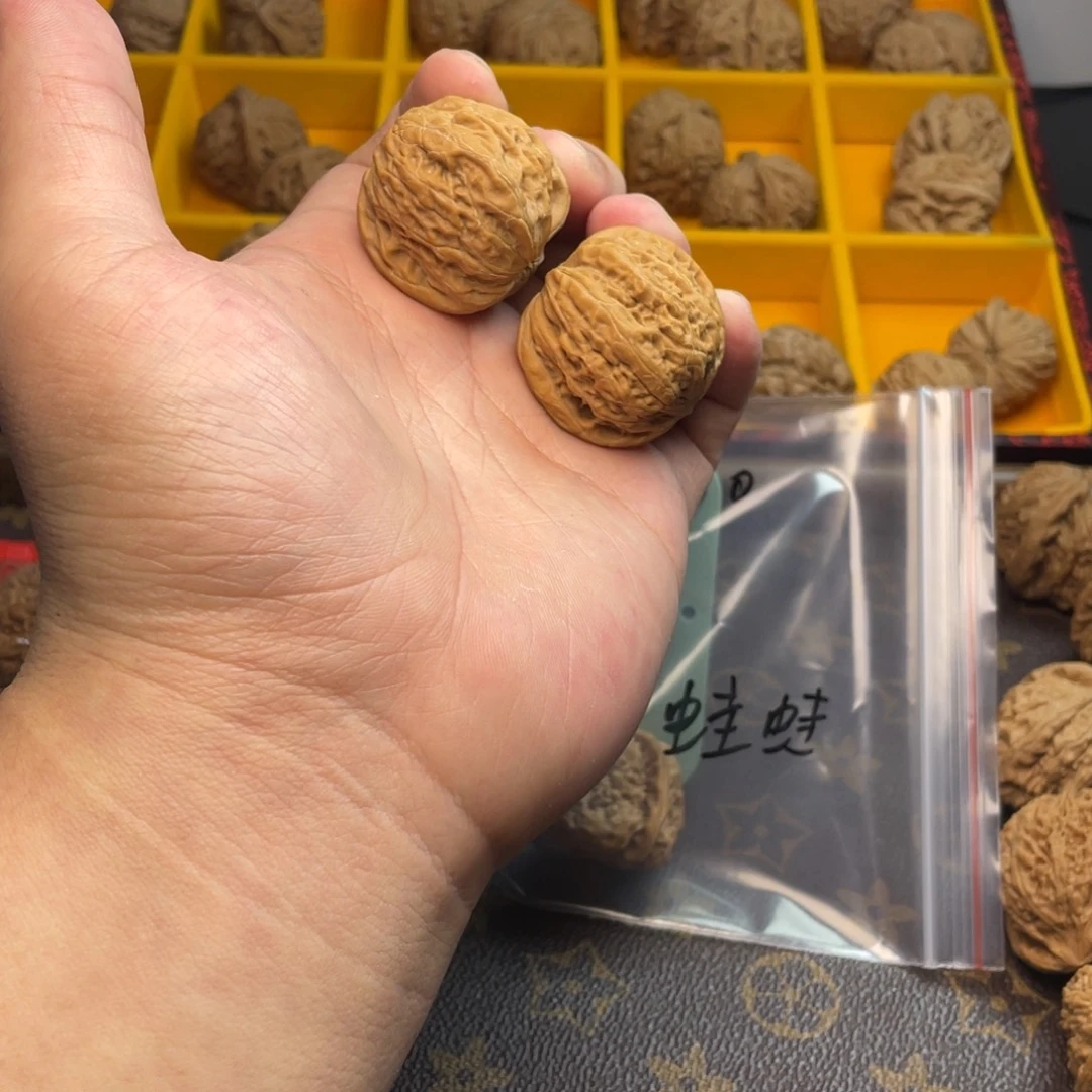 C***9文玩核桃文玩核桃