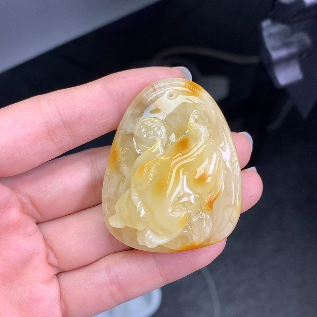 琥珀未镶嵌珠宝奇石