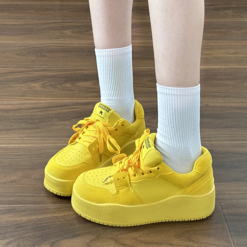 秋季多巴胺厚底增高板鞋女ins潮2025新款百搭运动时尚休闲面包鞋