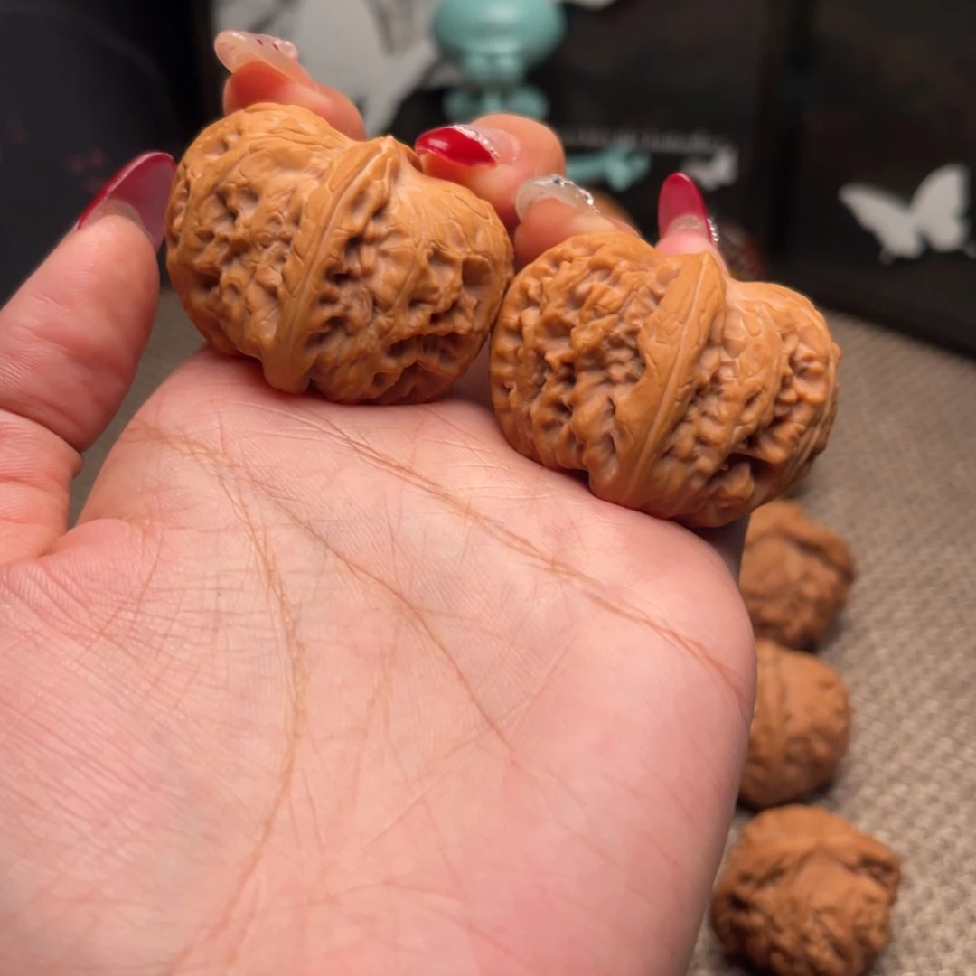 我***吗文玩核桃把件平谷元宝