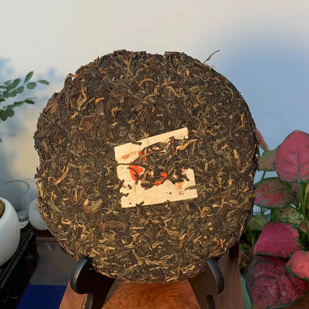 G.飞台红DY7542 普洱茶生茶 整饼357g