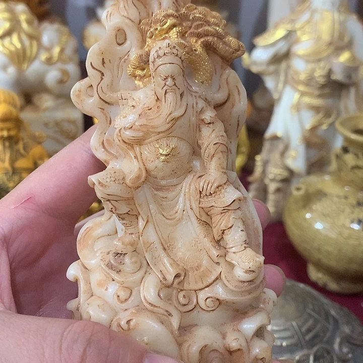 玉摆件等各种工具的