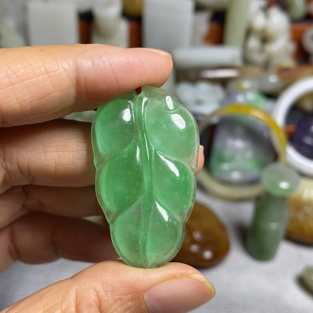 颈饰未镶嵌和田玉（糖玉）