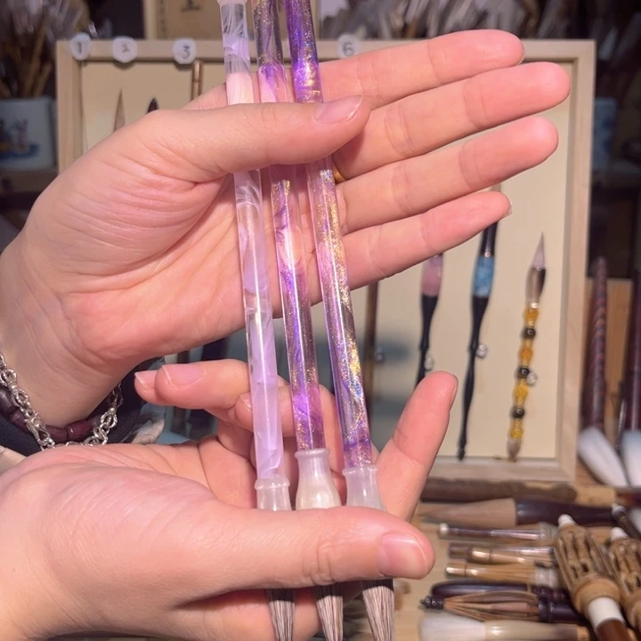 三只中楷兼毫笔放漏