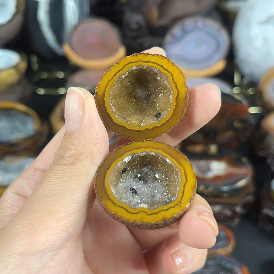 未镶嵌水晶大型摆件（非配饰）