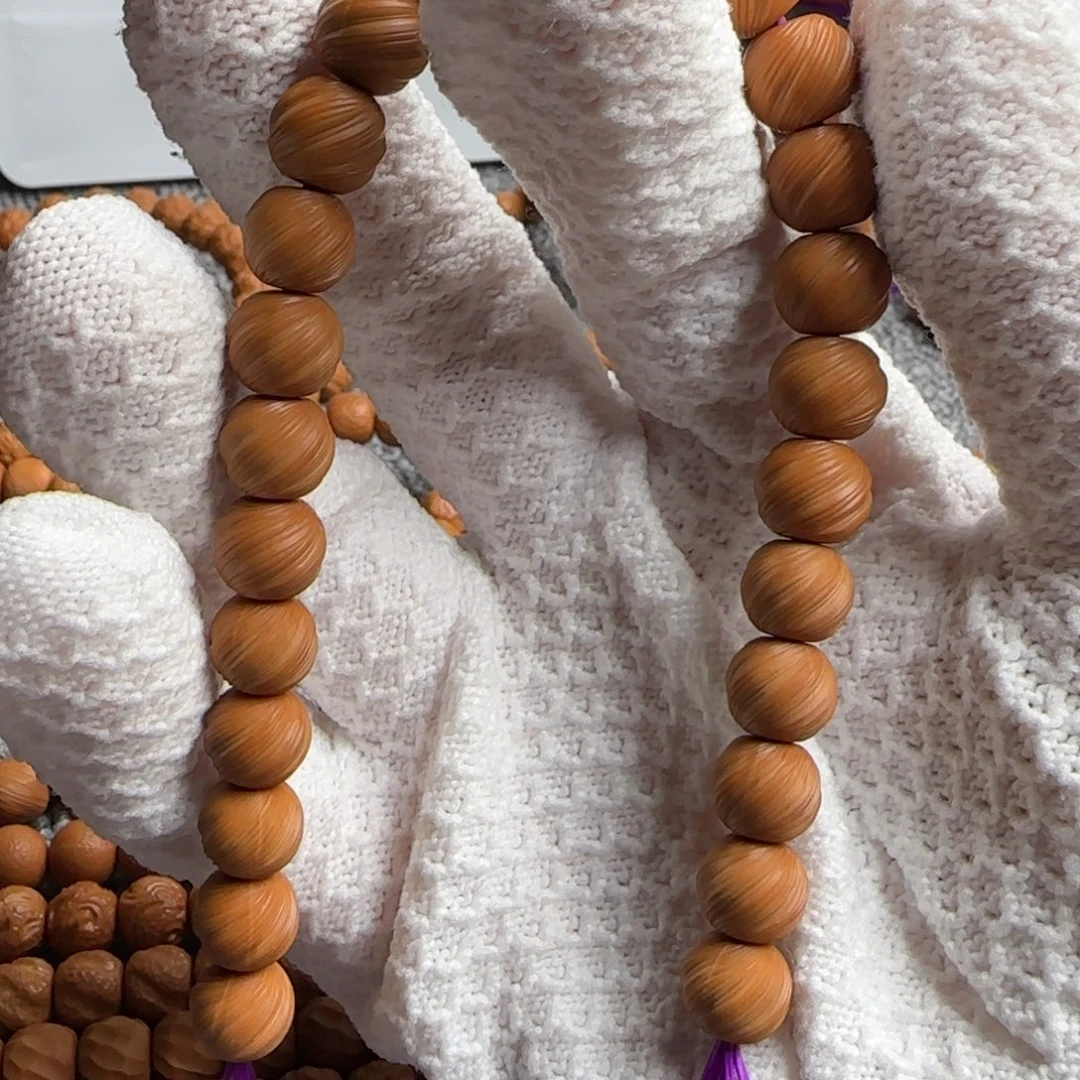 猴头核桃吊坠定凤珠