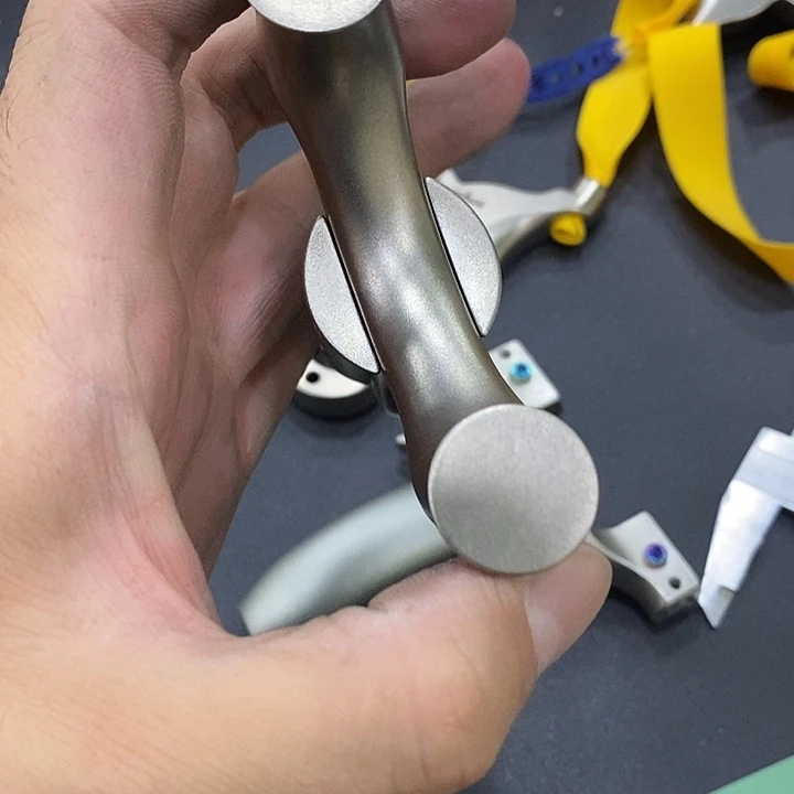 Z***90-20不锈钢盲僧带一圈琥珀带