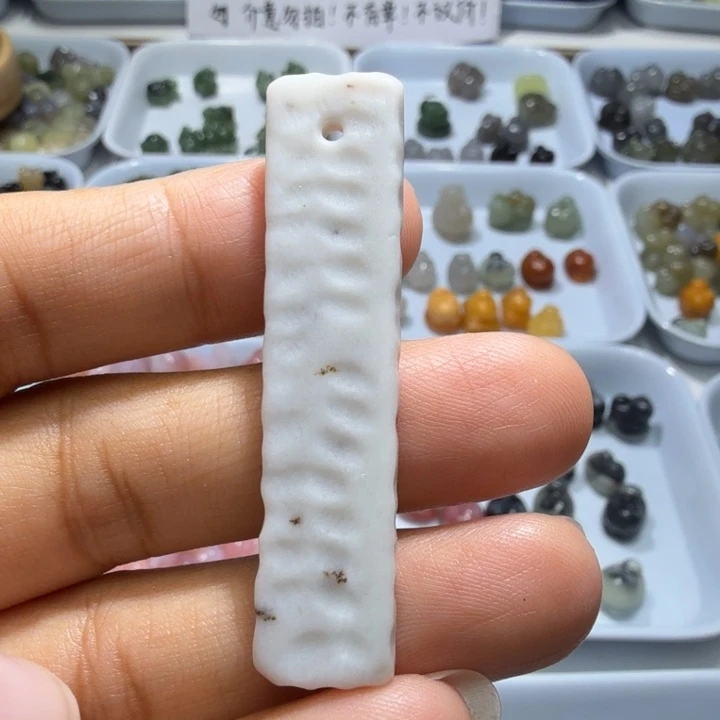 和田玉未镶嵌珠宝半成品
