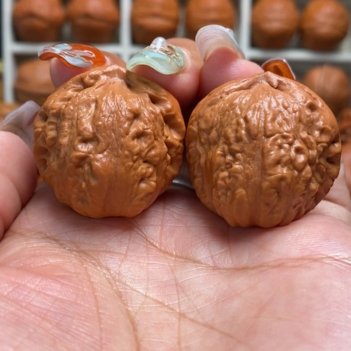 把件文玩核桃红锦鲤