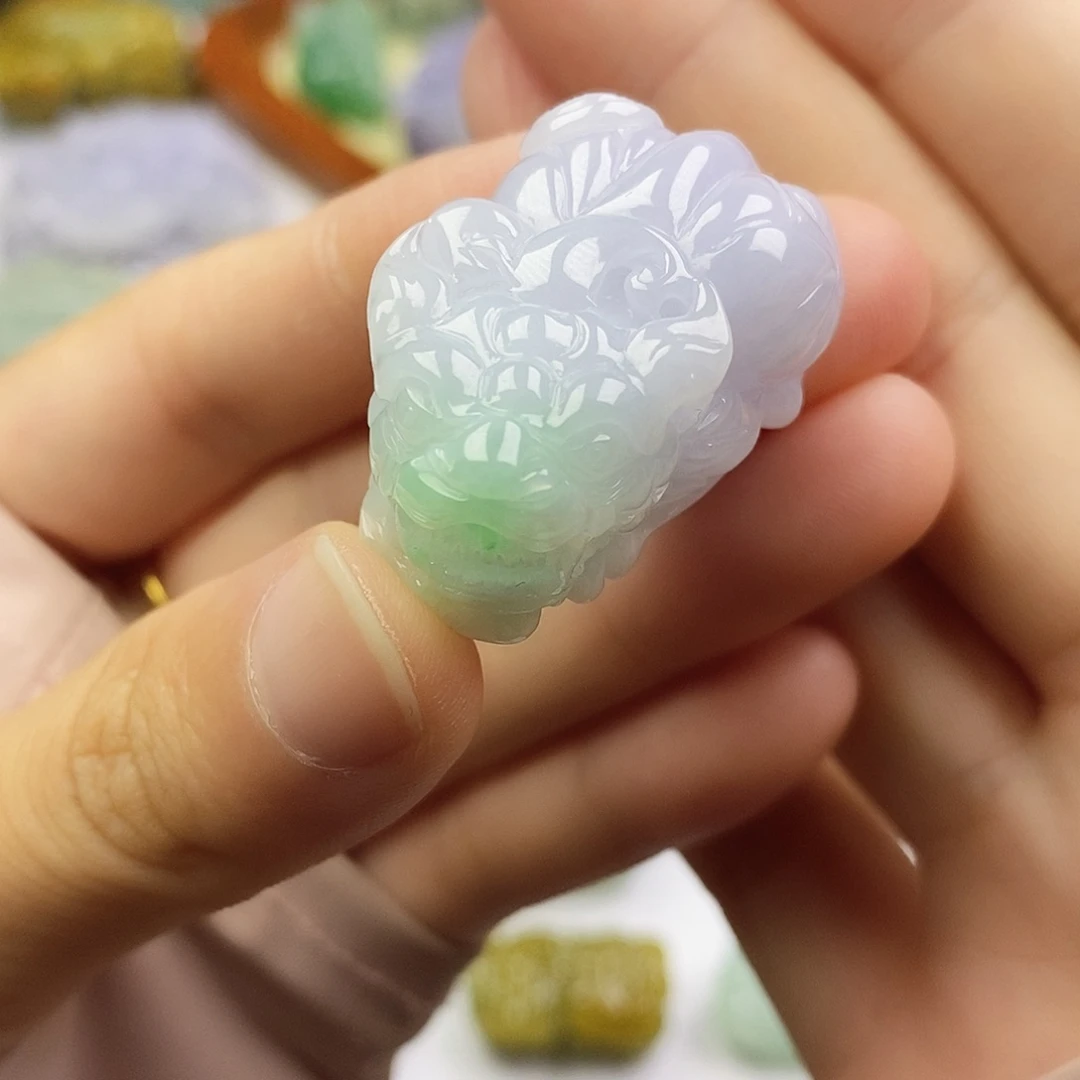 颈饰未镶嵌翡翠貔貅