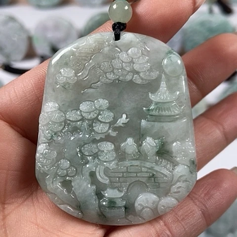 翡翠颈饰未镶嵌山水牌福利