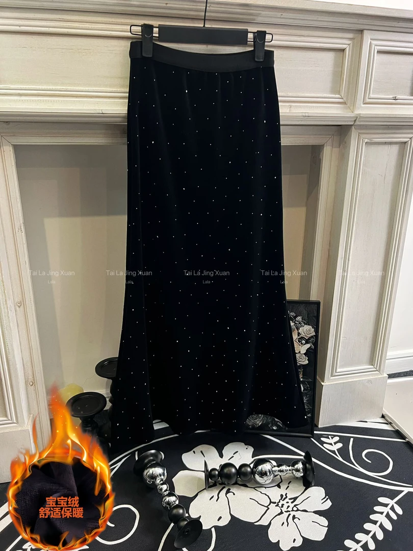 烫钻金丝绒鱼尾半身裙女秋冬加绒裙子2025新款黑色显瘦包臀鱼尾裙