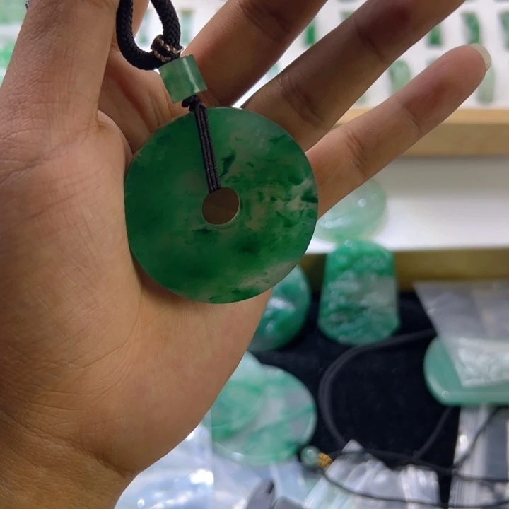 石英质玉手串未镶嵌虎*