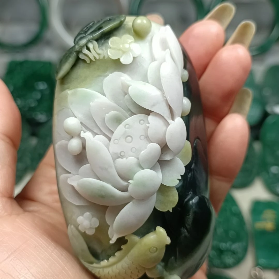 独山玉未镶嵌把玩