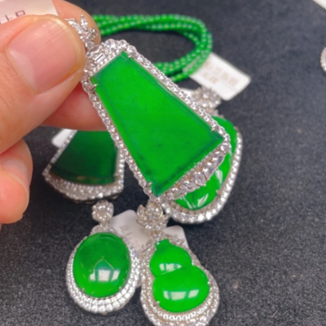 【闪购商品】翡翠银S925镶嵌颈饰吊坠