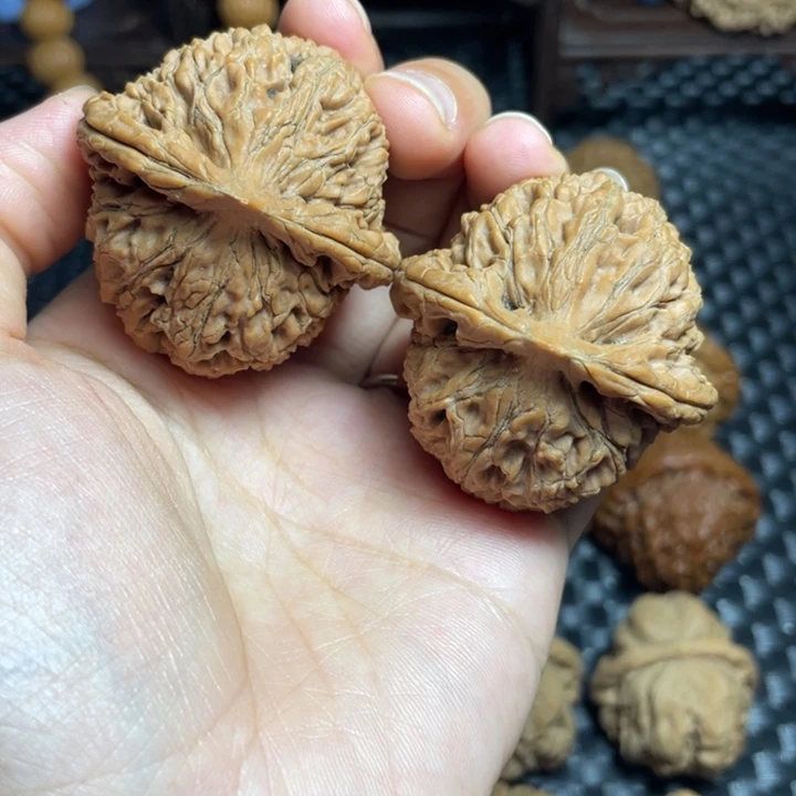 文玩核桃把件43水龙纹