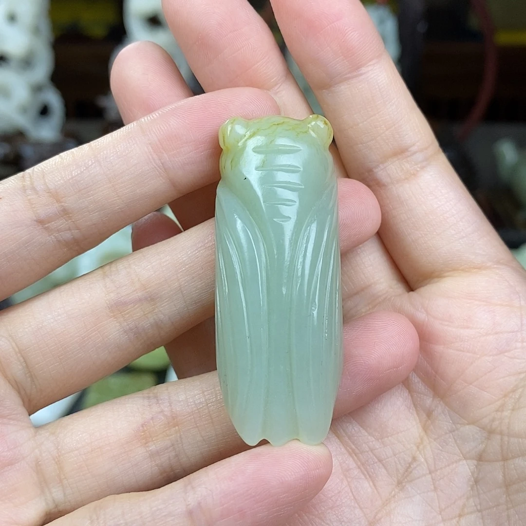 奶***瑶未镶嵌和田玉挂件