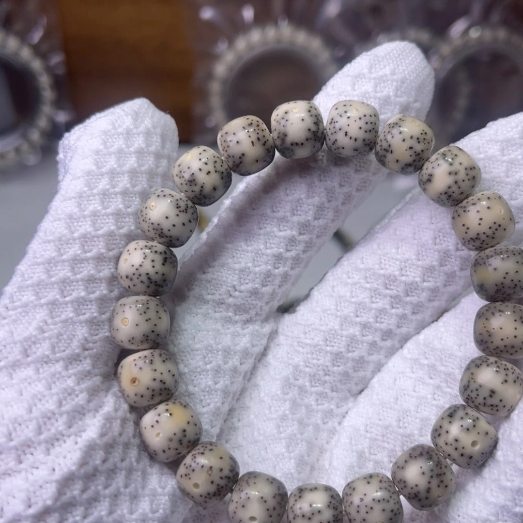 文玩核桃手串放漏价看好不退不换